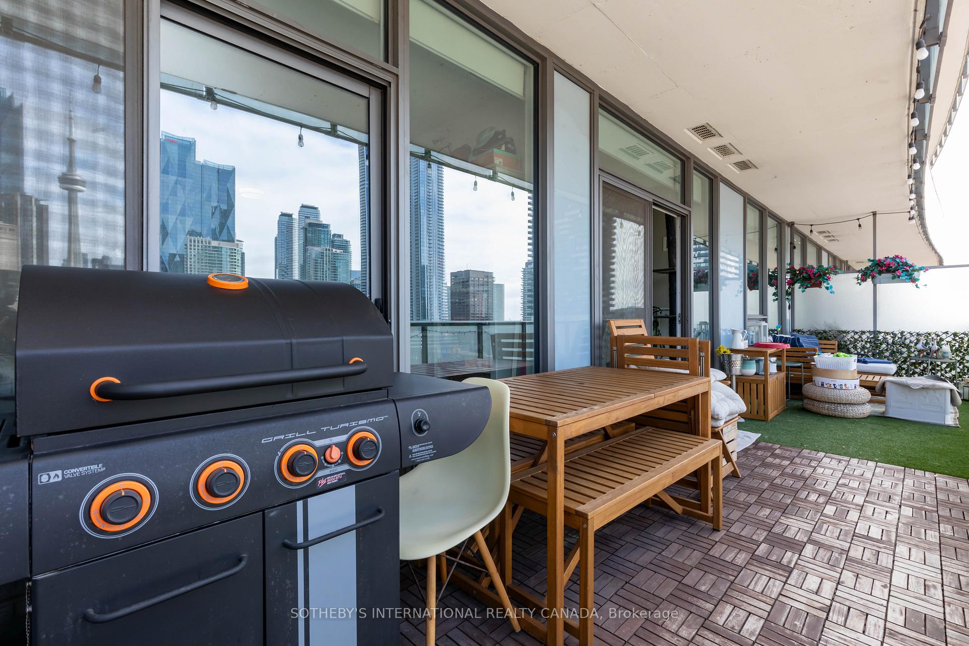 1 Market Street 1215