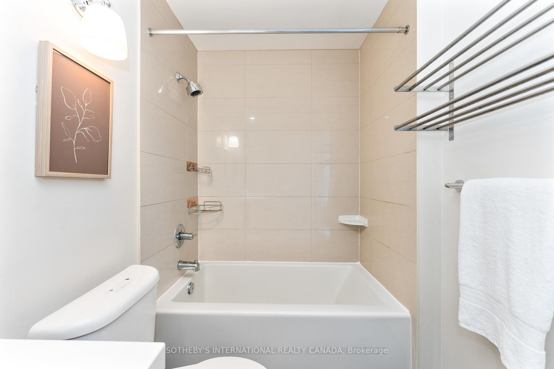 100 Harrison Garden Boulevard 824