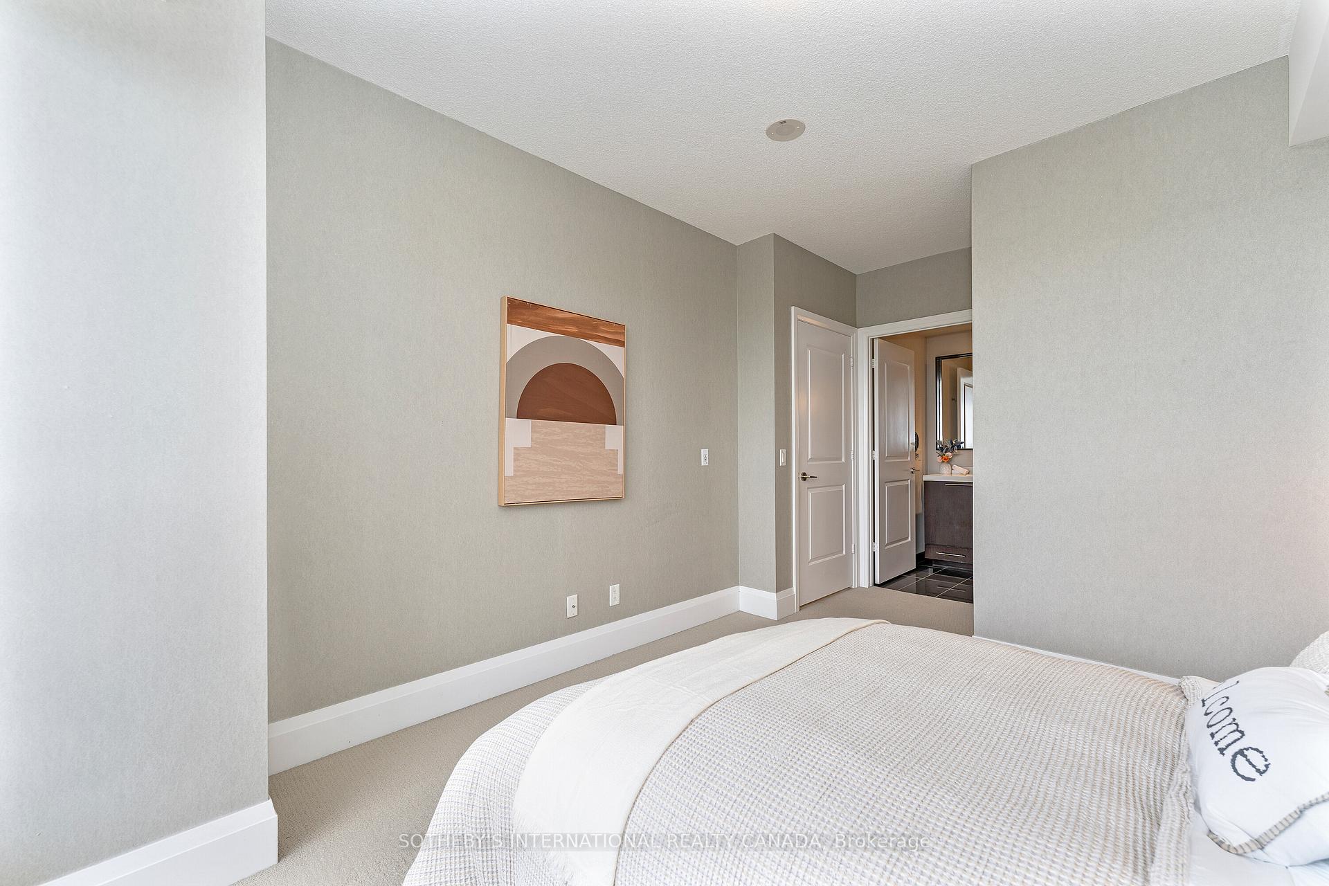100 Harrison Garden Boulevard 824