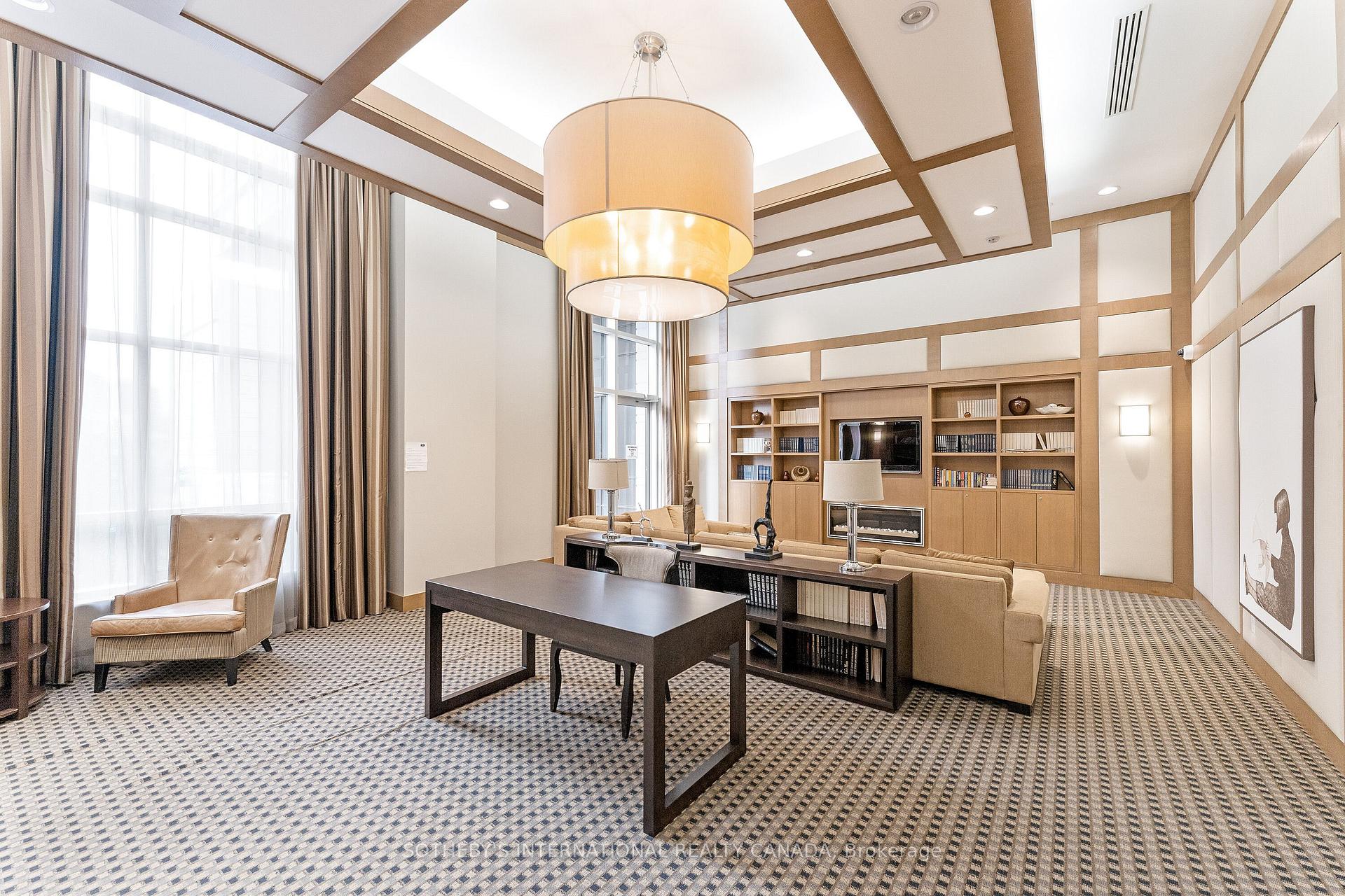 100 Harrison Garden Boulevard 824