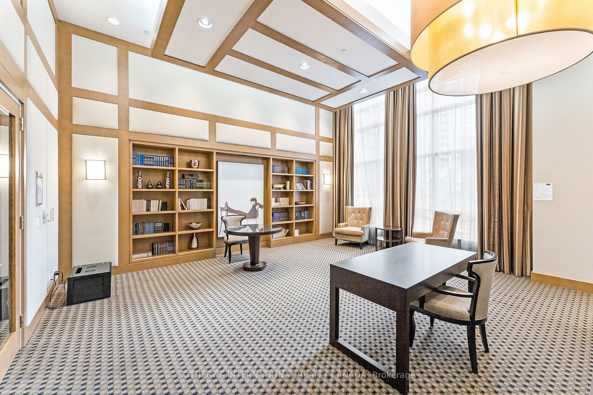 100 Harrison Garden Boulevard 824