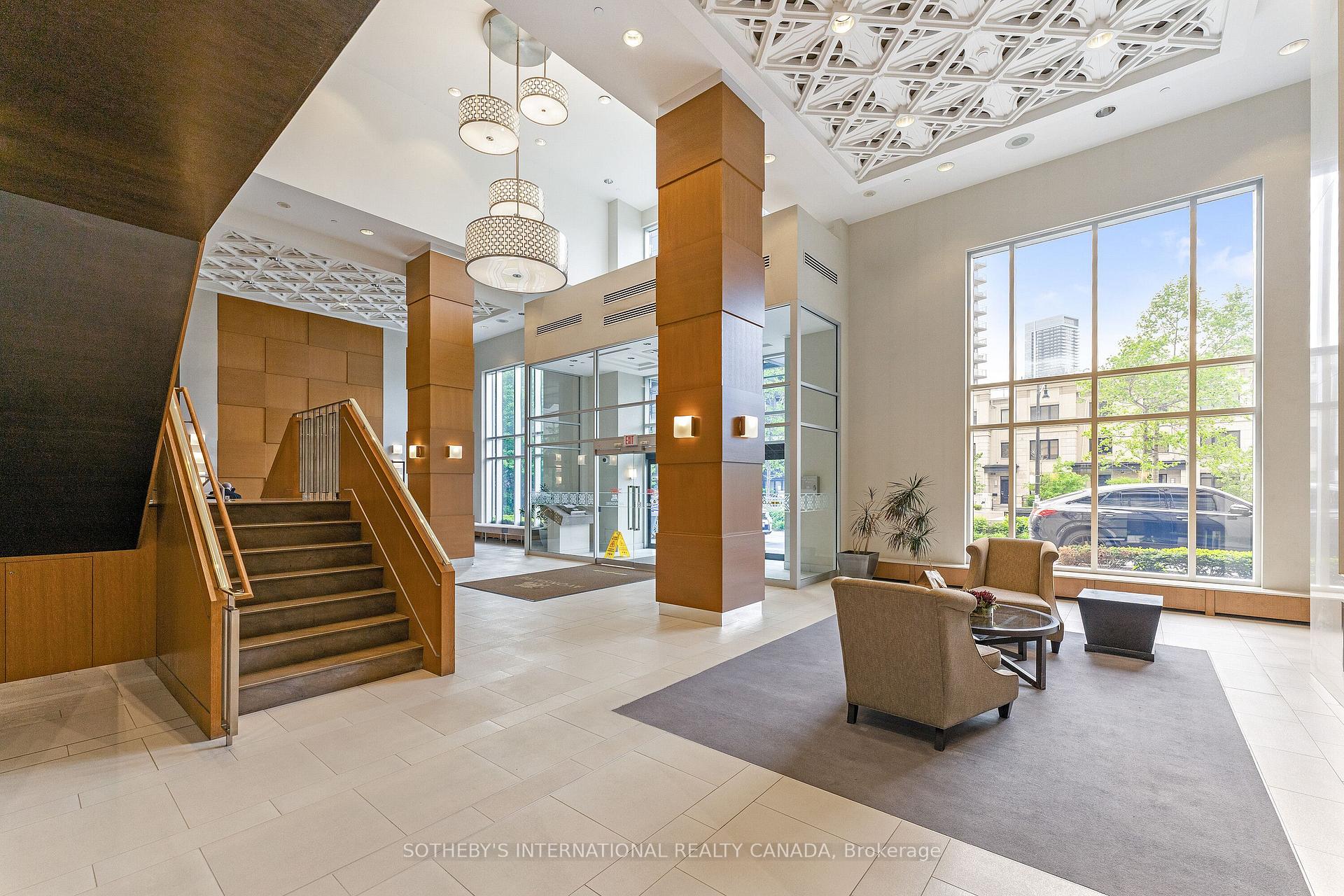 100 Harrison Garden Boulevard 824