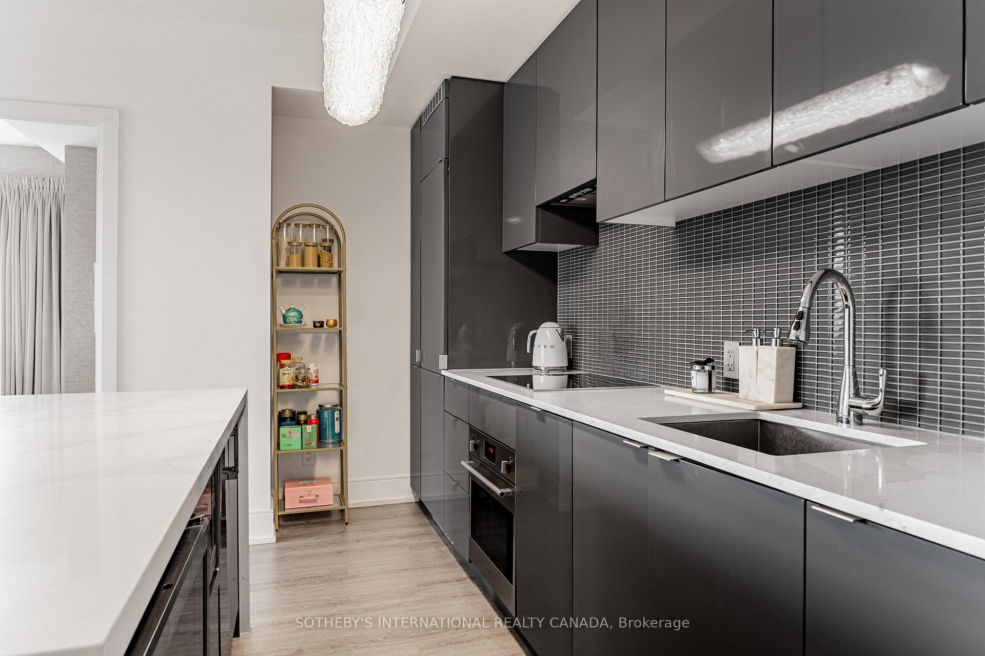 7 Grenville Street 4511