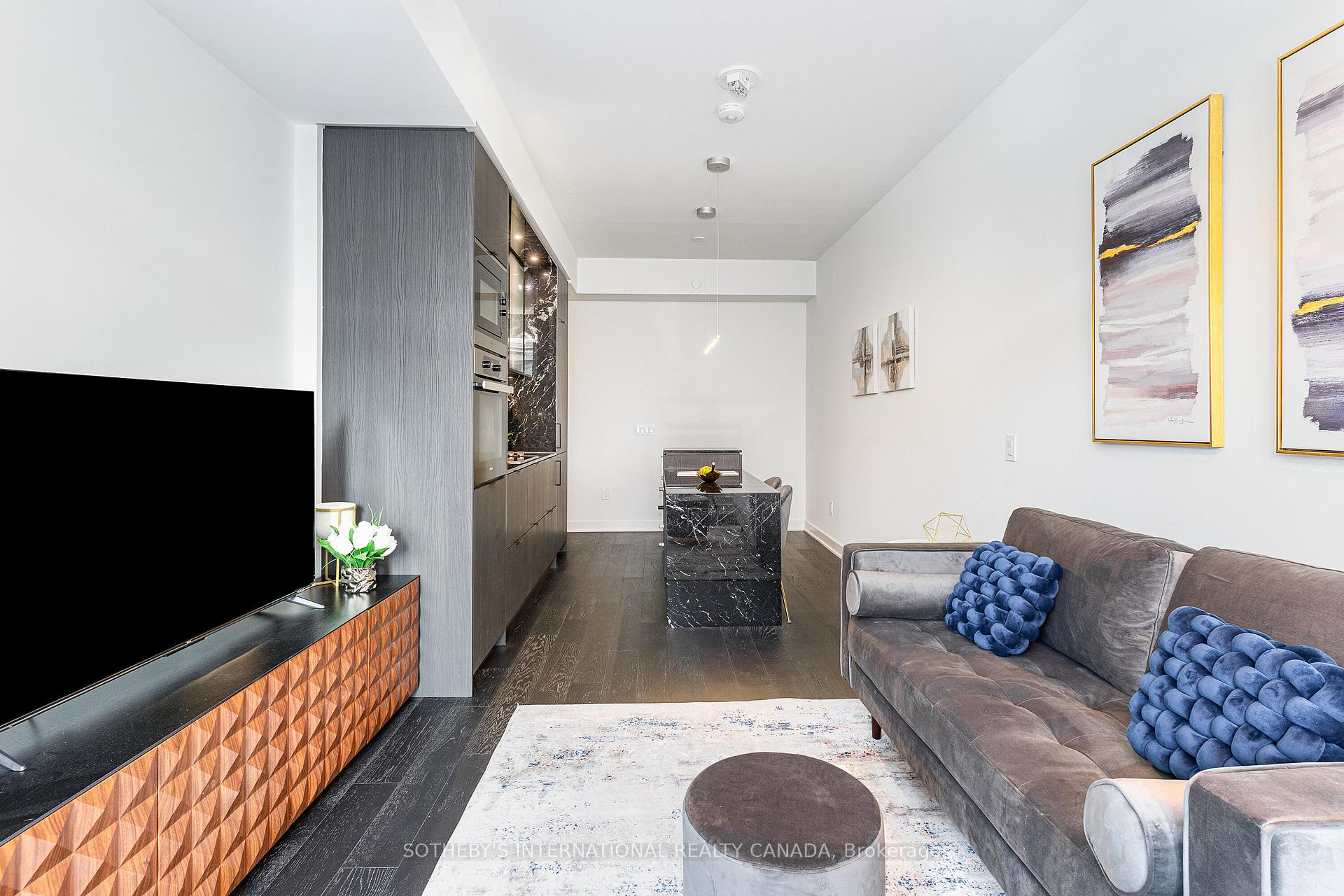 11 Yorkville Avenue 1111