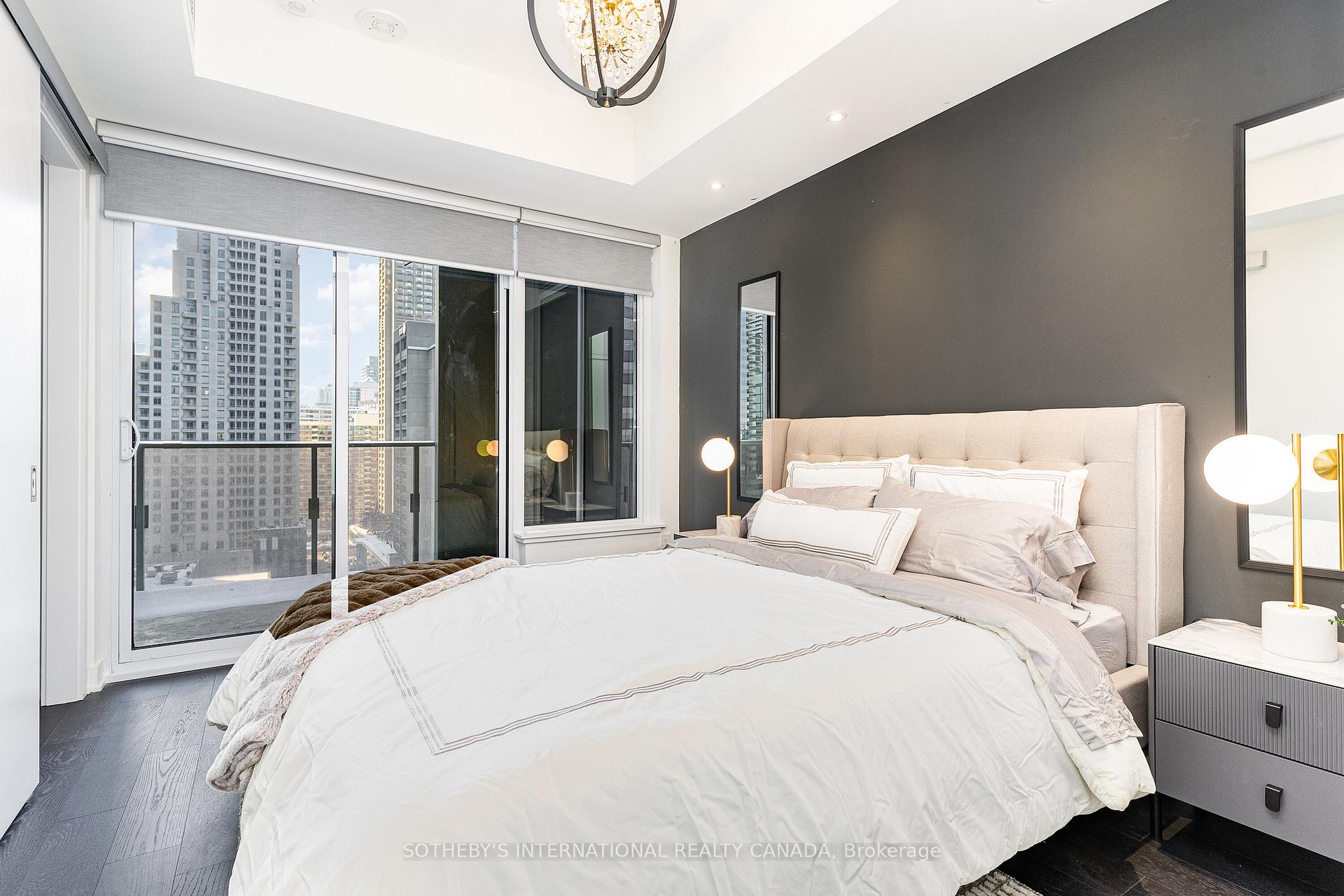 11 Yorkville Avenue 1111