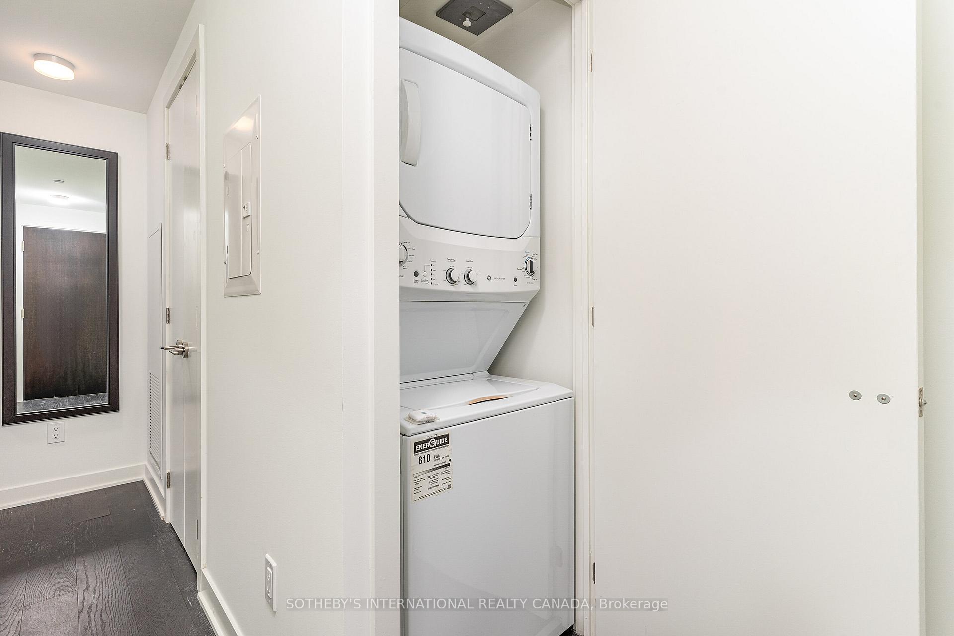 11 Yorkville Avenue 1111