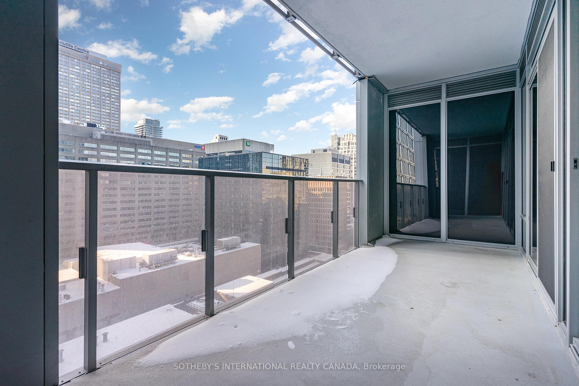 11 Yorkville Avenue 1111