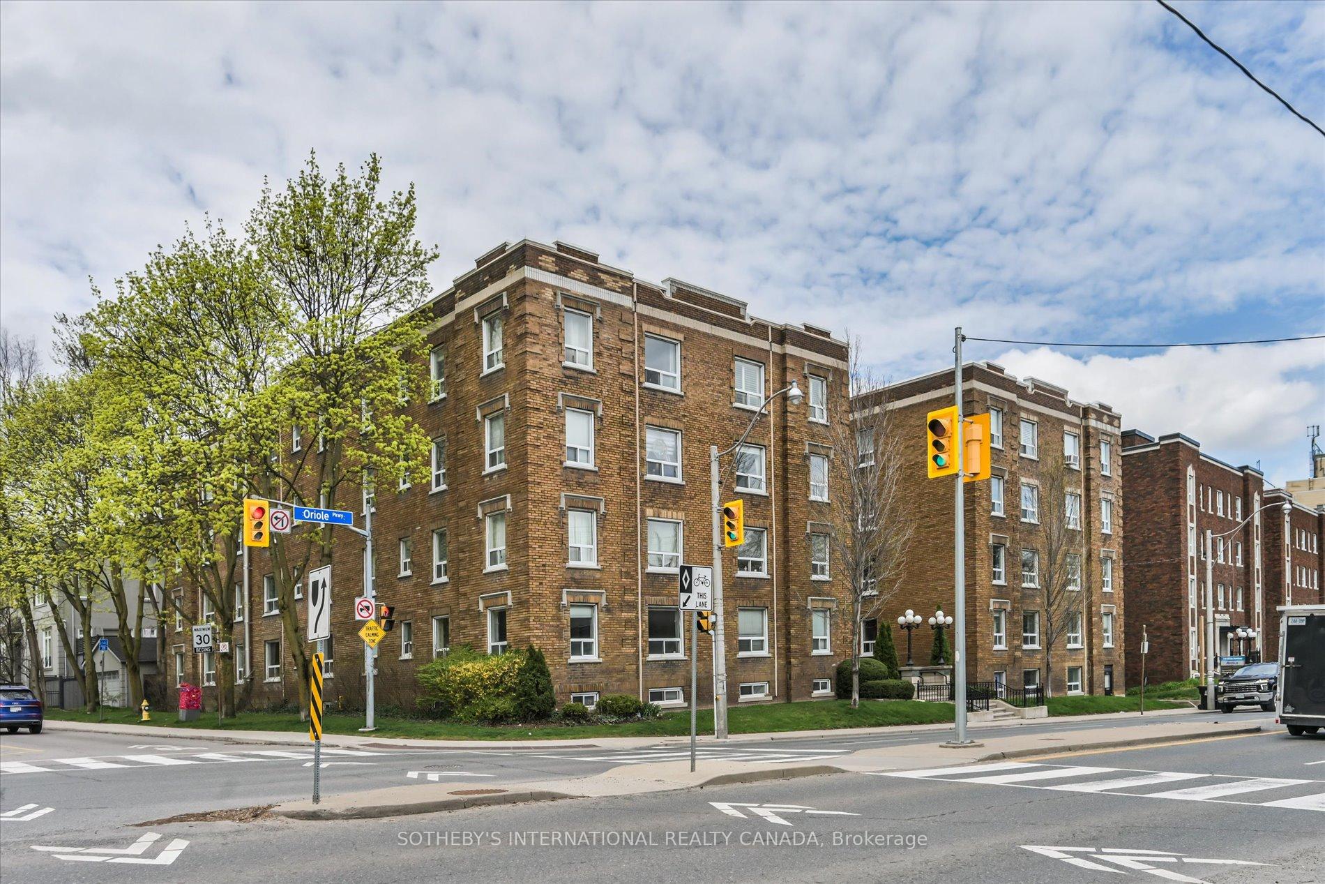 100 Oriole Parkway 106