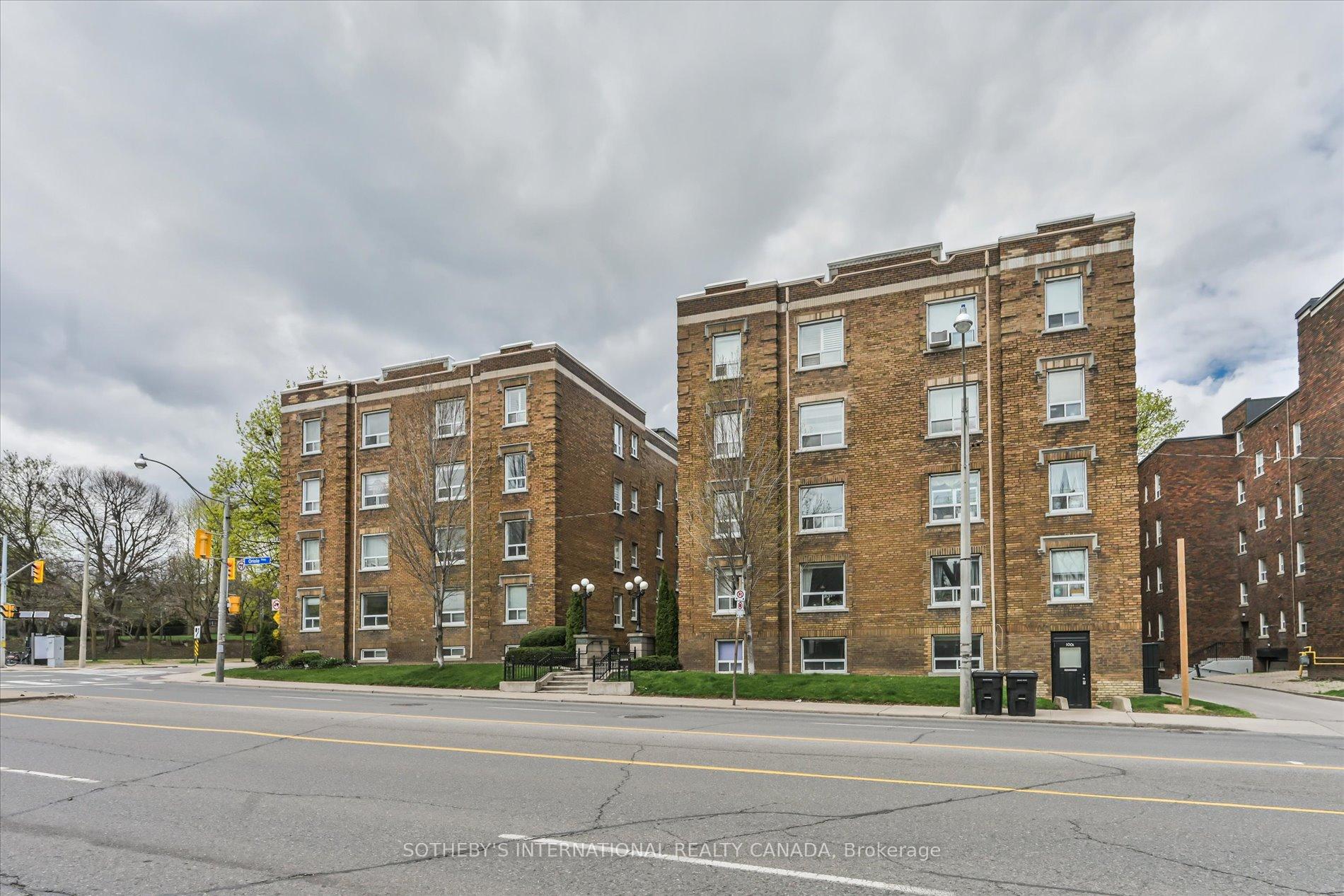100 Oriole Parkway 106