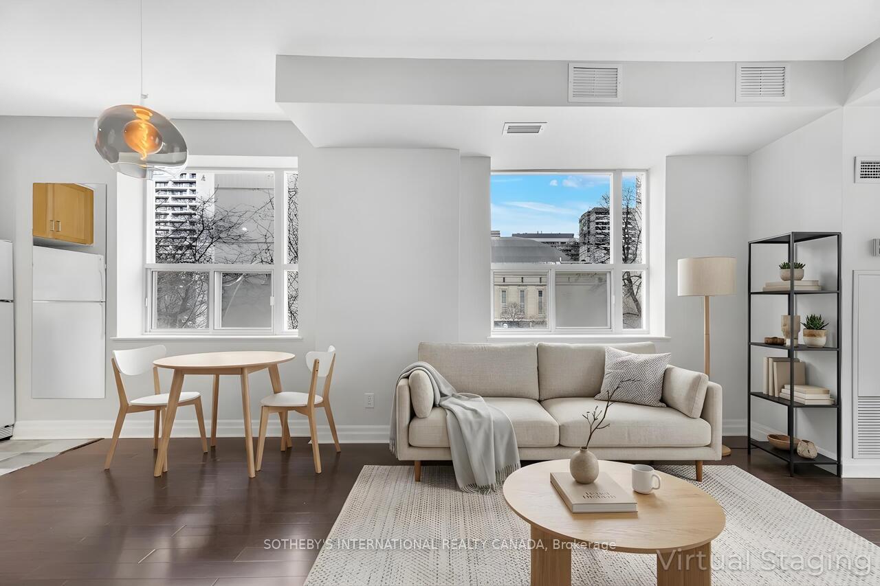 70 Alexander Street 207