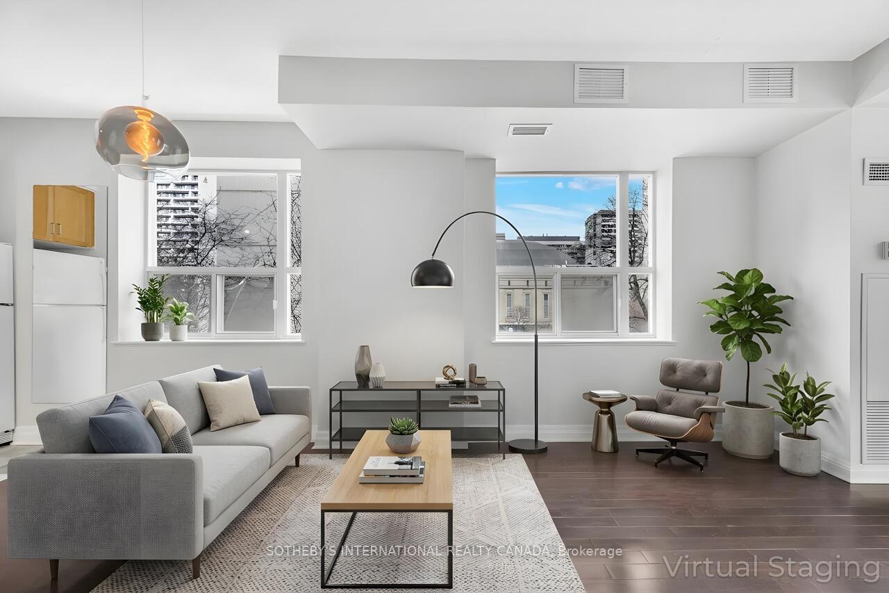 70 Alexander Street 207