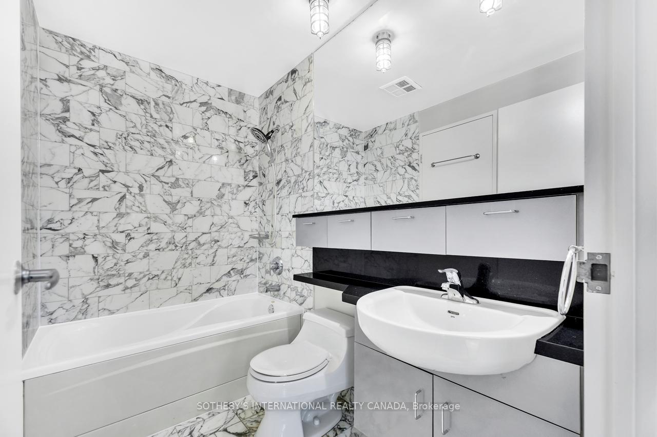 70 Alexander Street 207