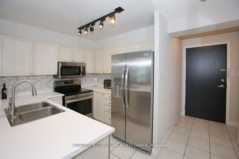 600 Queens Quay W 505