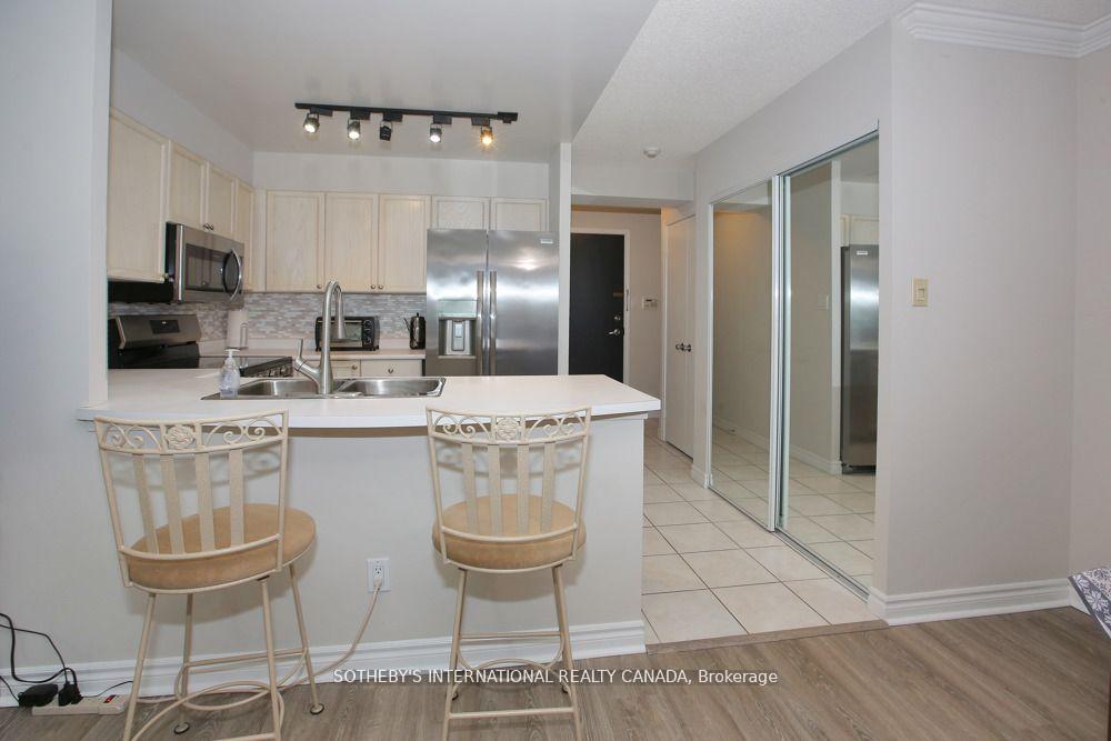 600 Queens Quay W 505