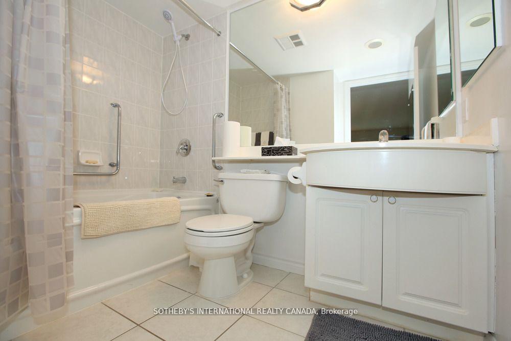 600 Queens Quay W 505
