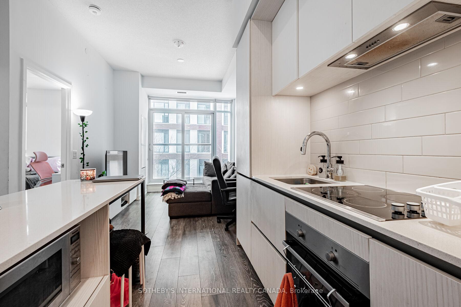 34 Tubman Avenue 201