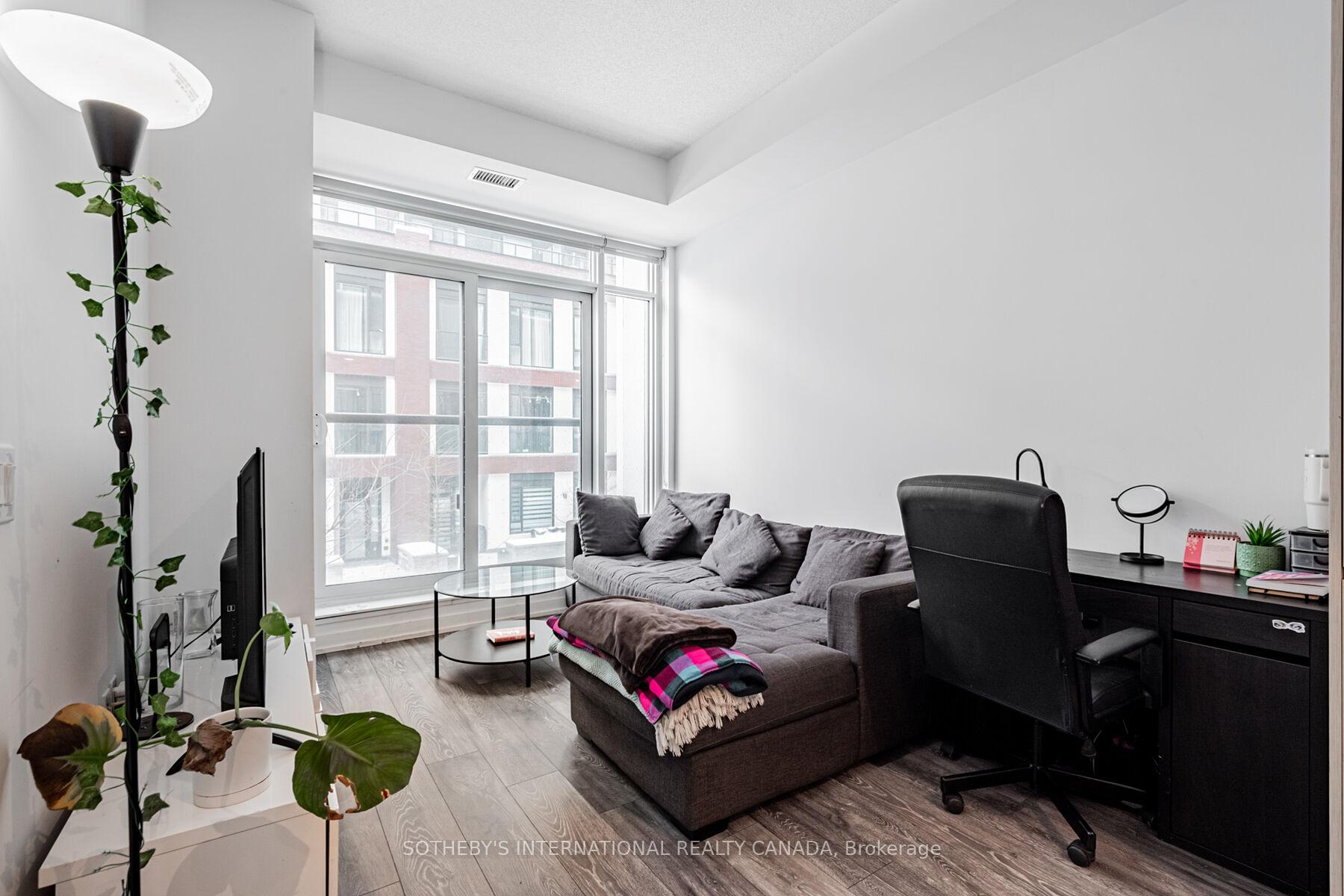34 Tubman Avenue 201