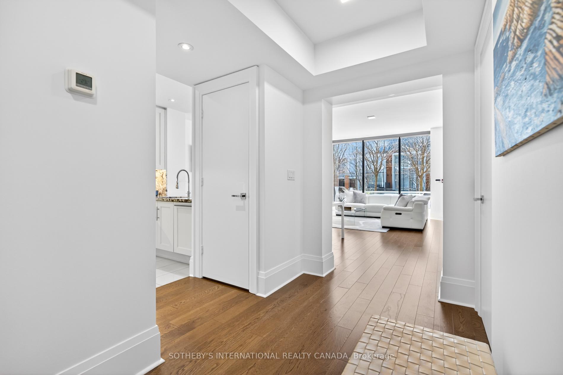 29 Queens Quay E Th 115