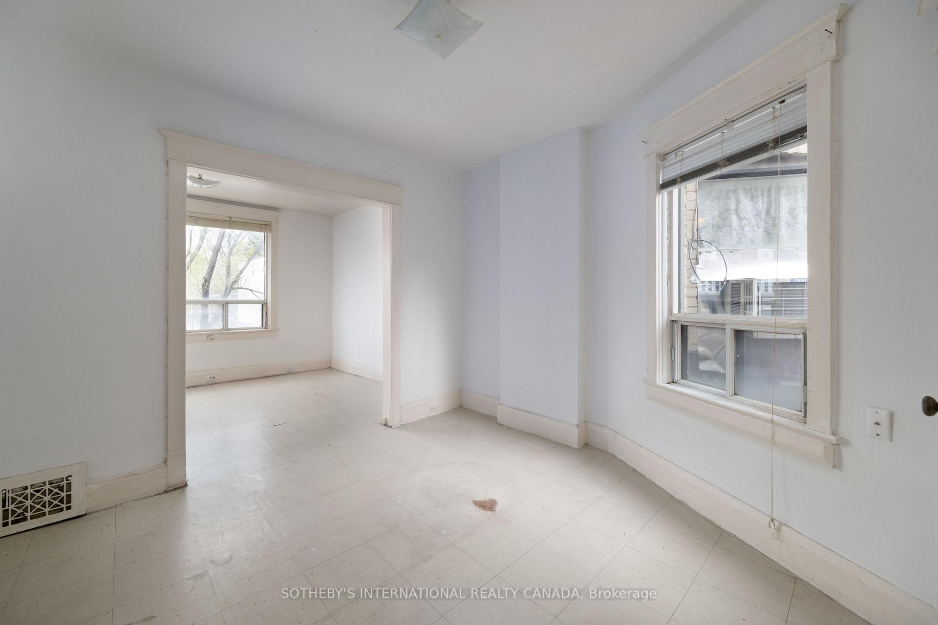 641 St Clair Avenue W