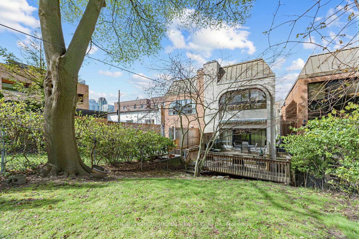 473 Spadina Road