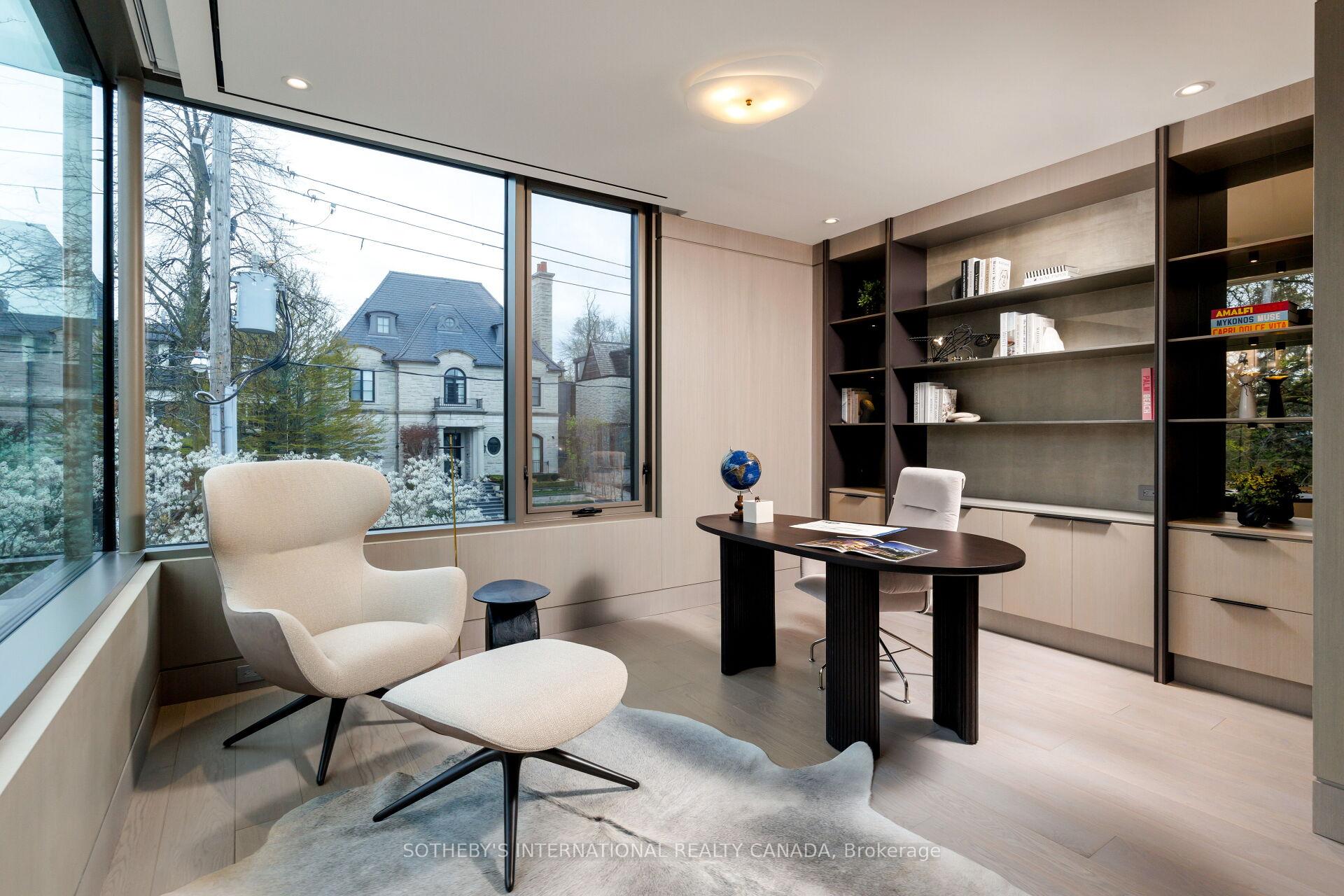 211 Dunvegan Road