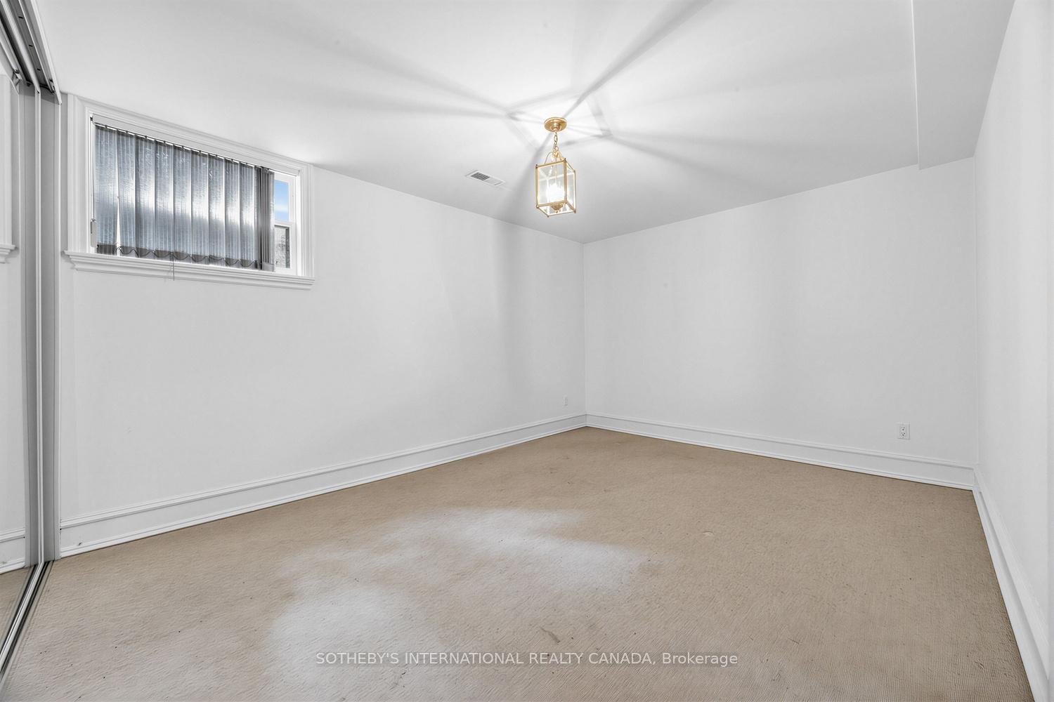 36 Hawthorn Avenue