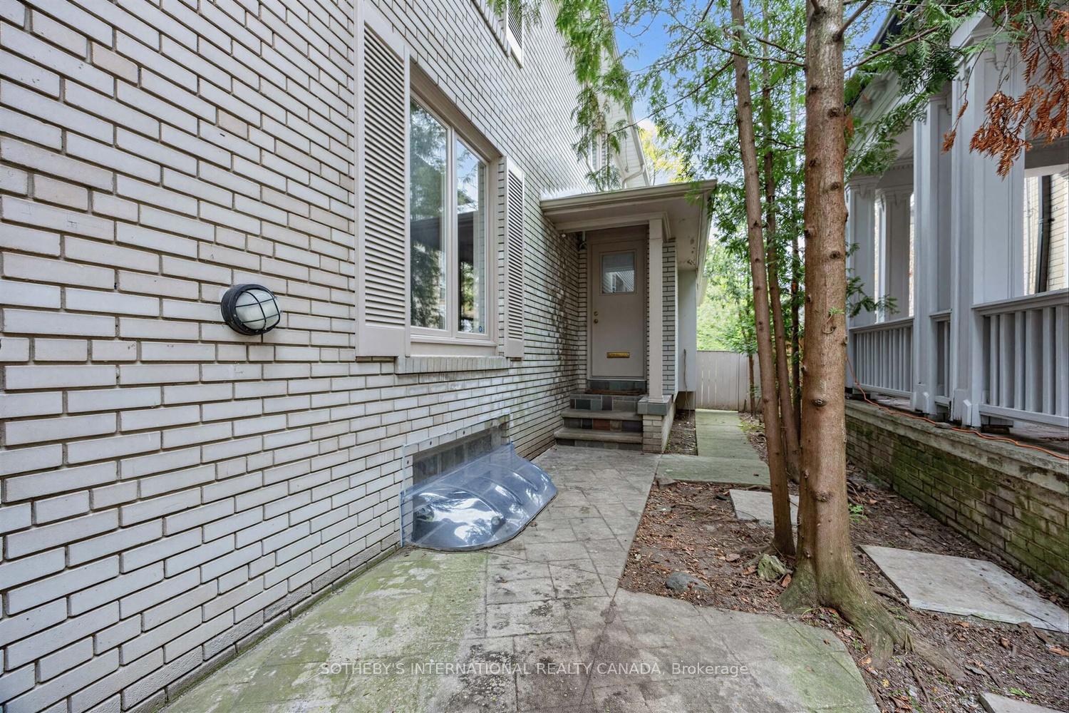 36 Hawthorn Avenue