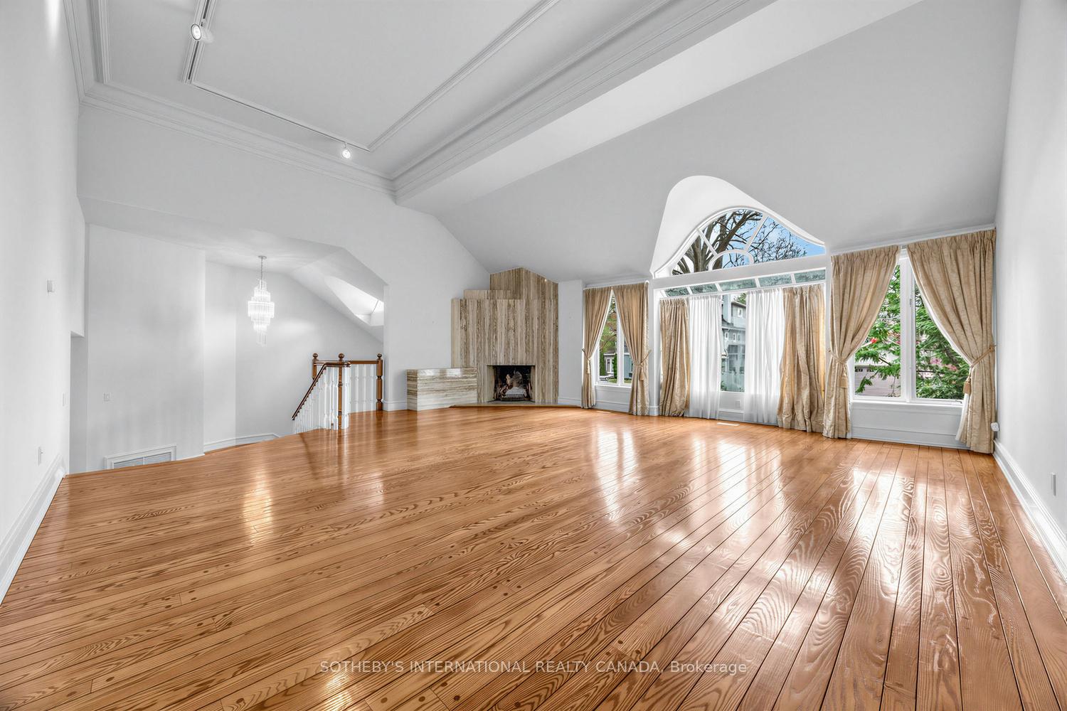 36 Hawthorn Avenue