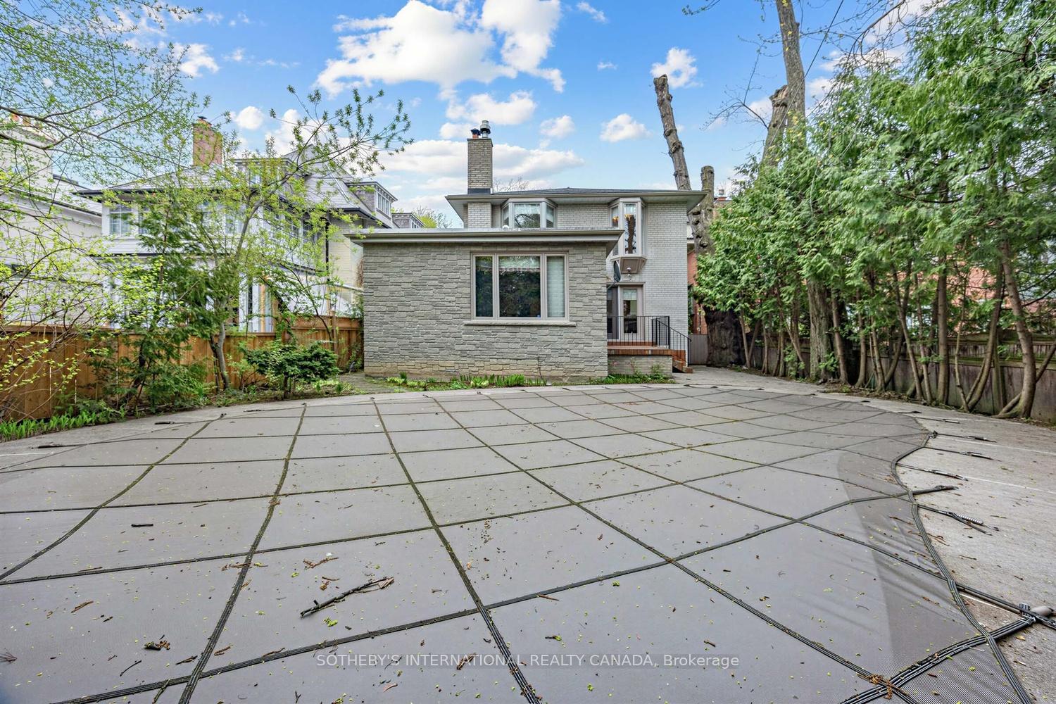 36 Hawthorn Avenue