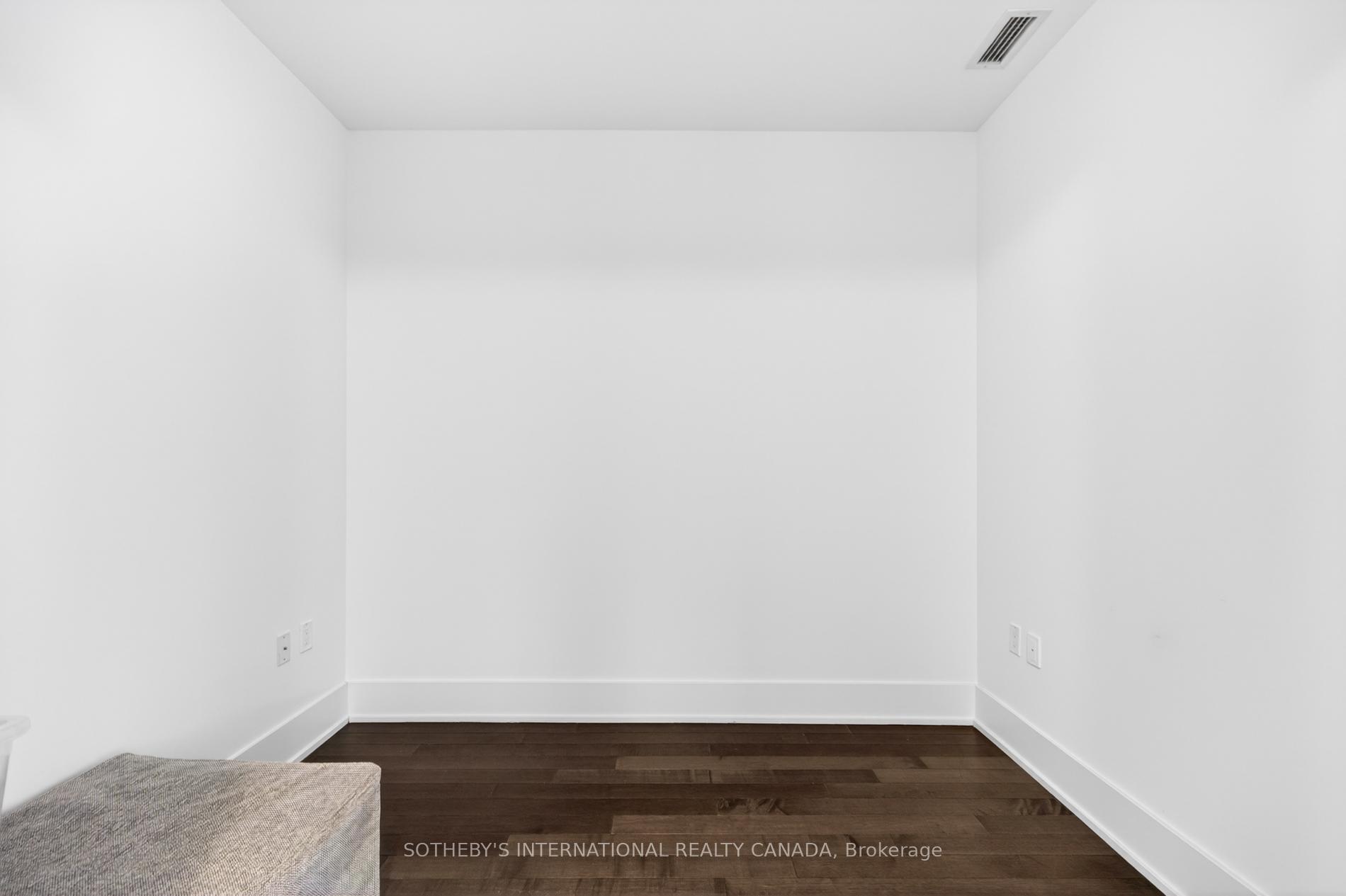 39 Queens Quay N/A E 816