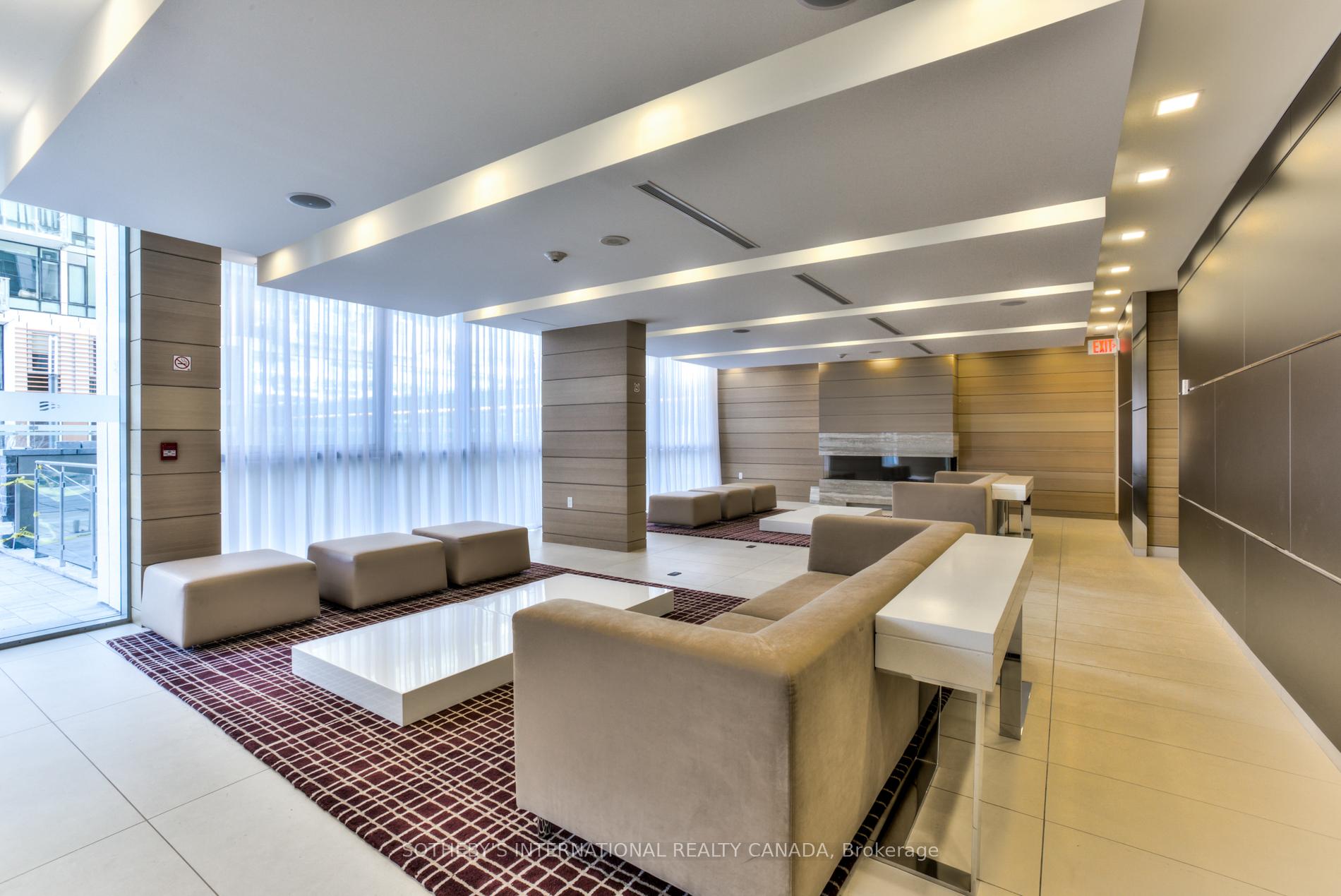 39 Queens Quay N/A E 816