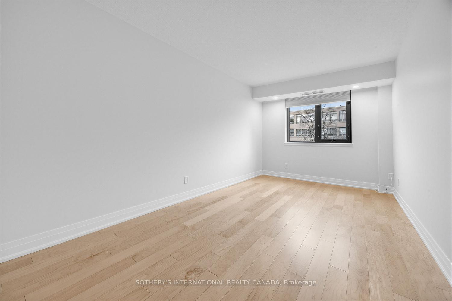 260 Heath Street W 410