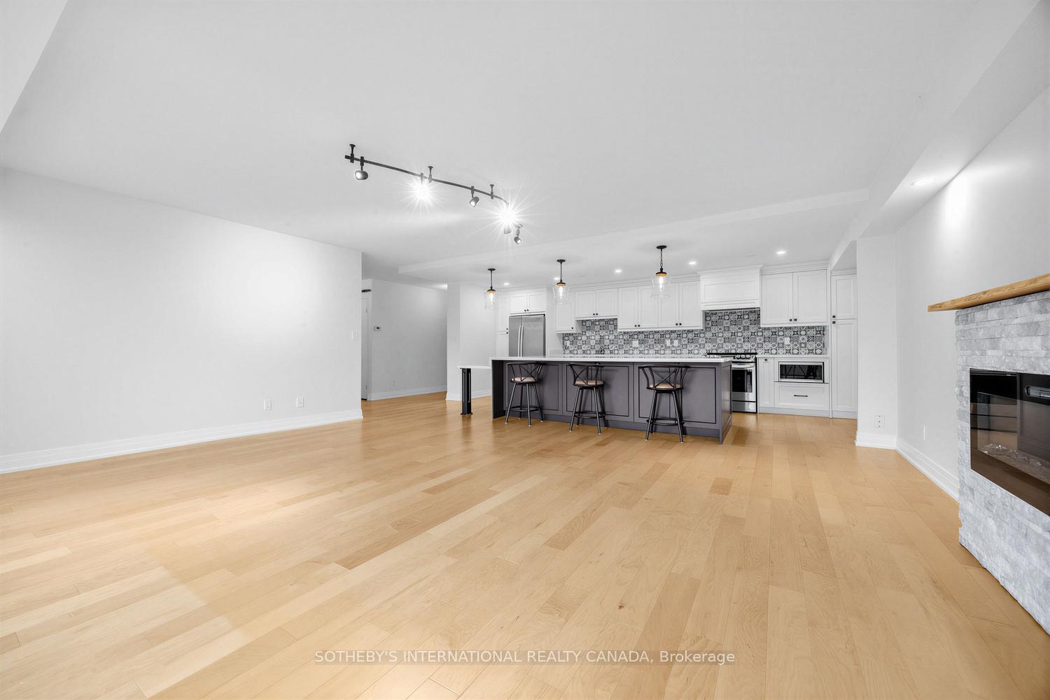 260 Heath Street W 410