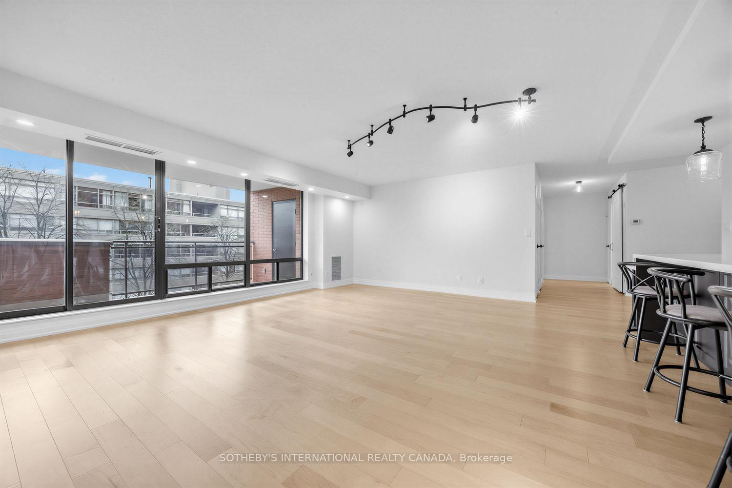 260 Heath Street W 410