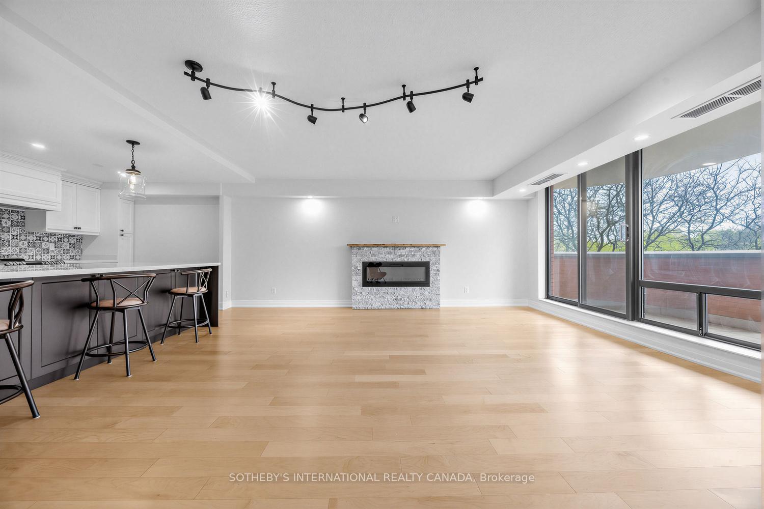 260 Heath Street W 410