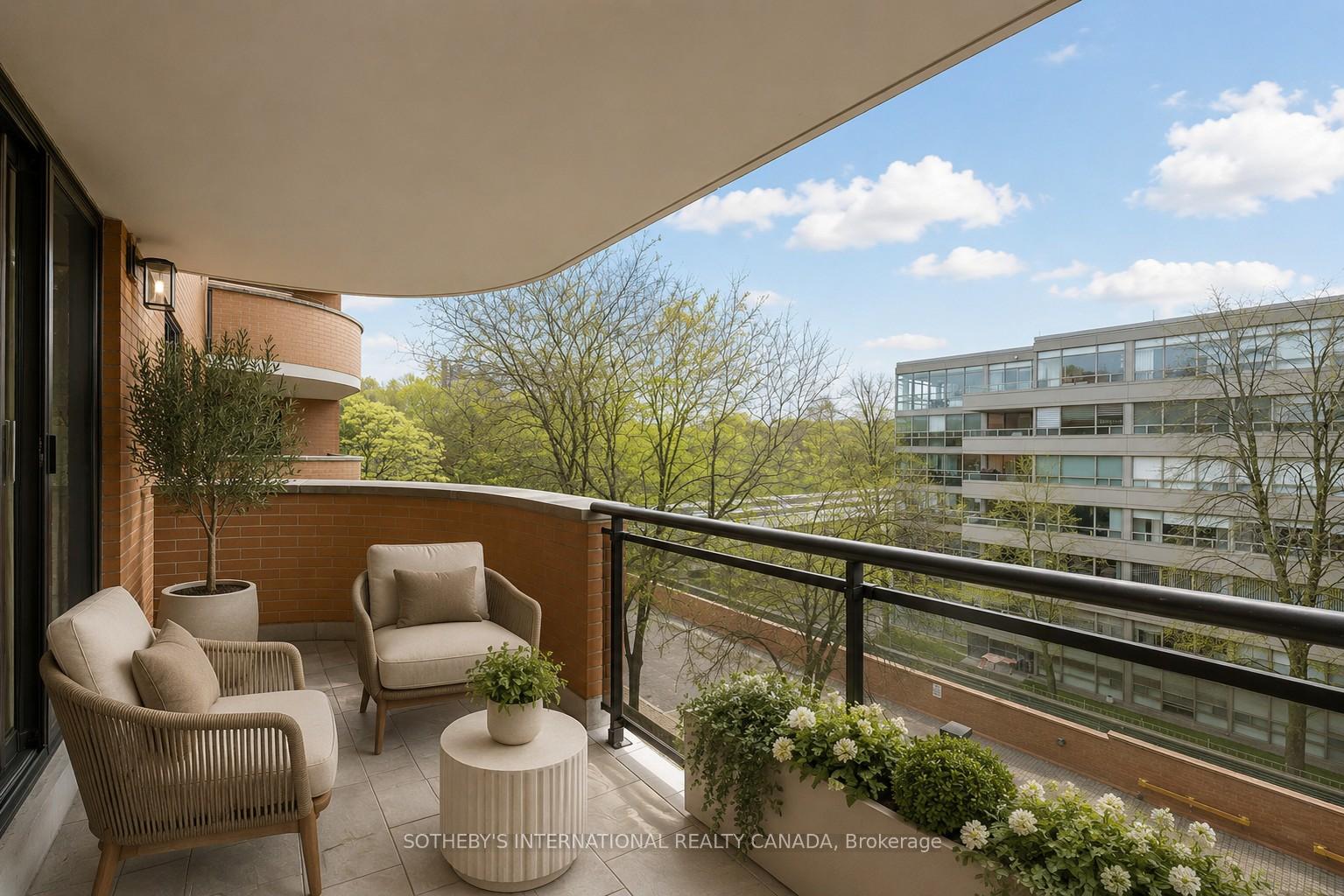 260 Heath Street W 410
