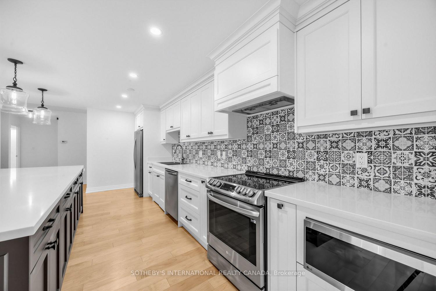 260 Heath Street W 410