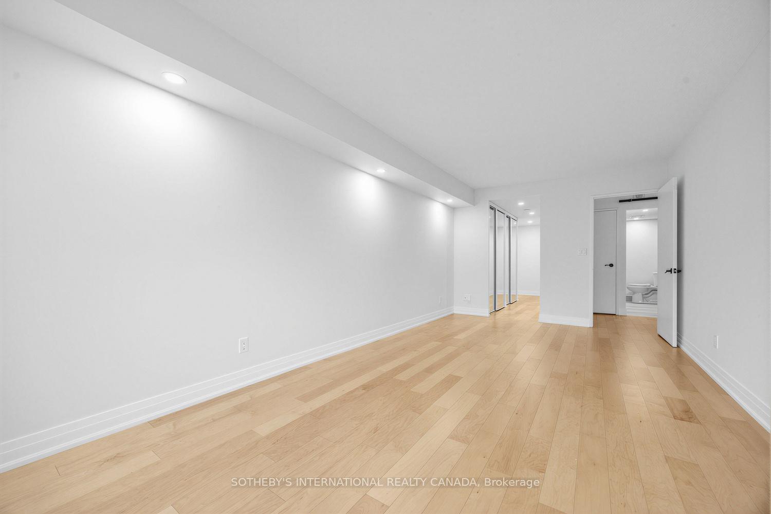260 Heath Street W 410