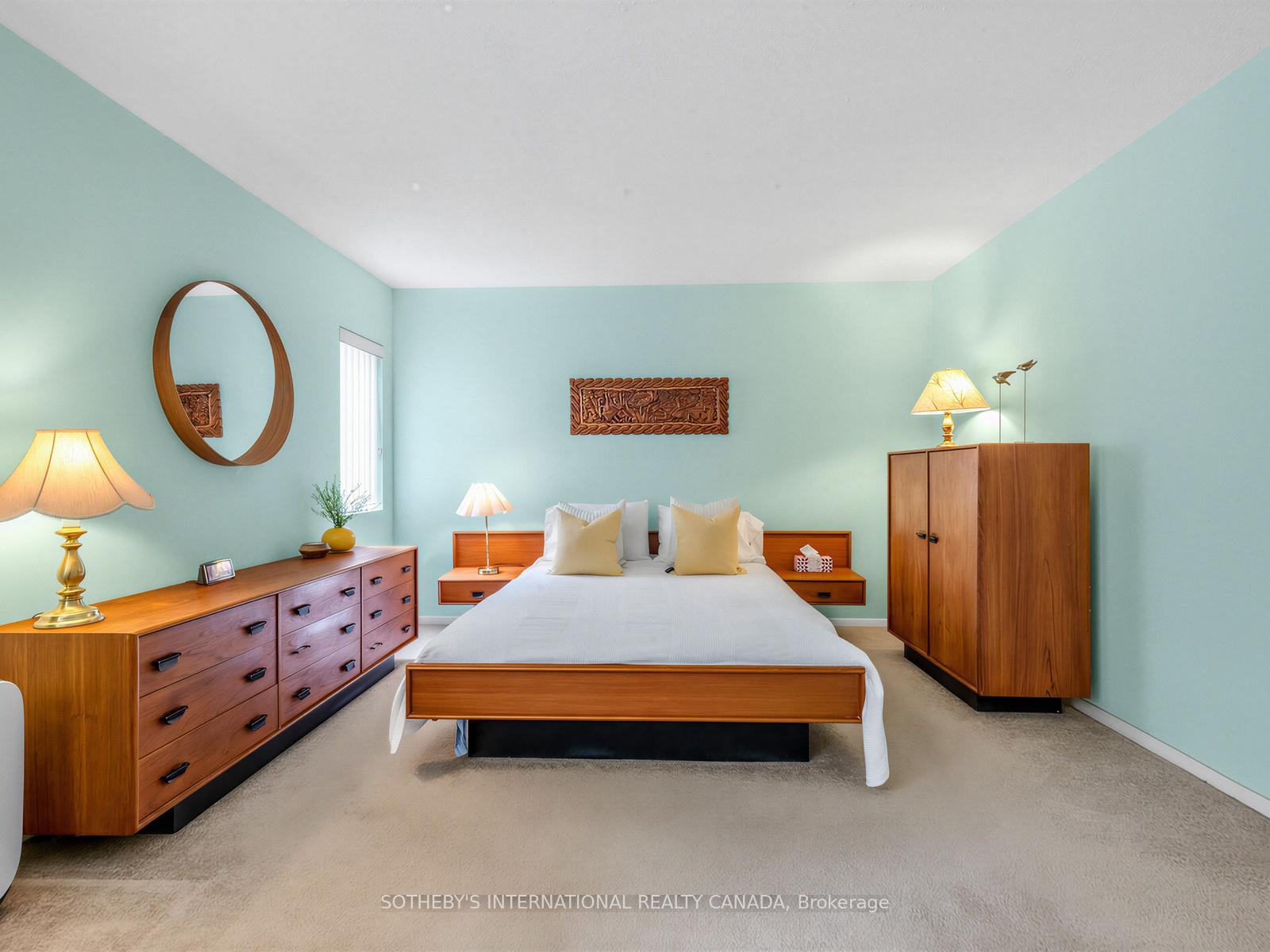 188 Spadina Avenue Th. 2