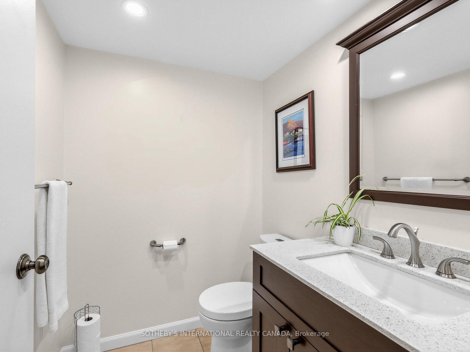 188 Spadina Avenue Th. 2