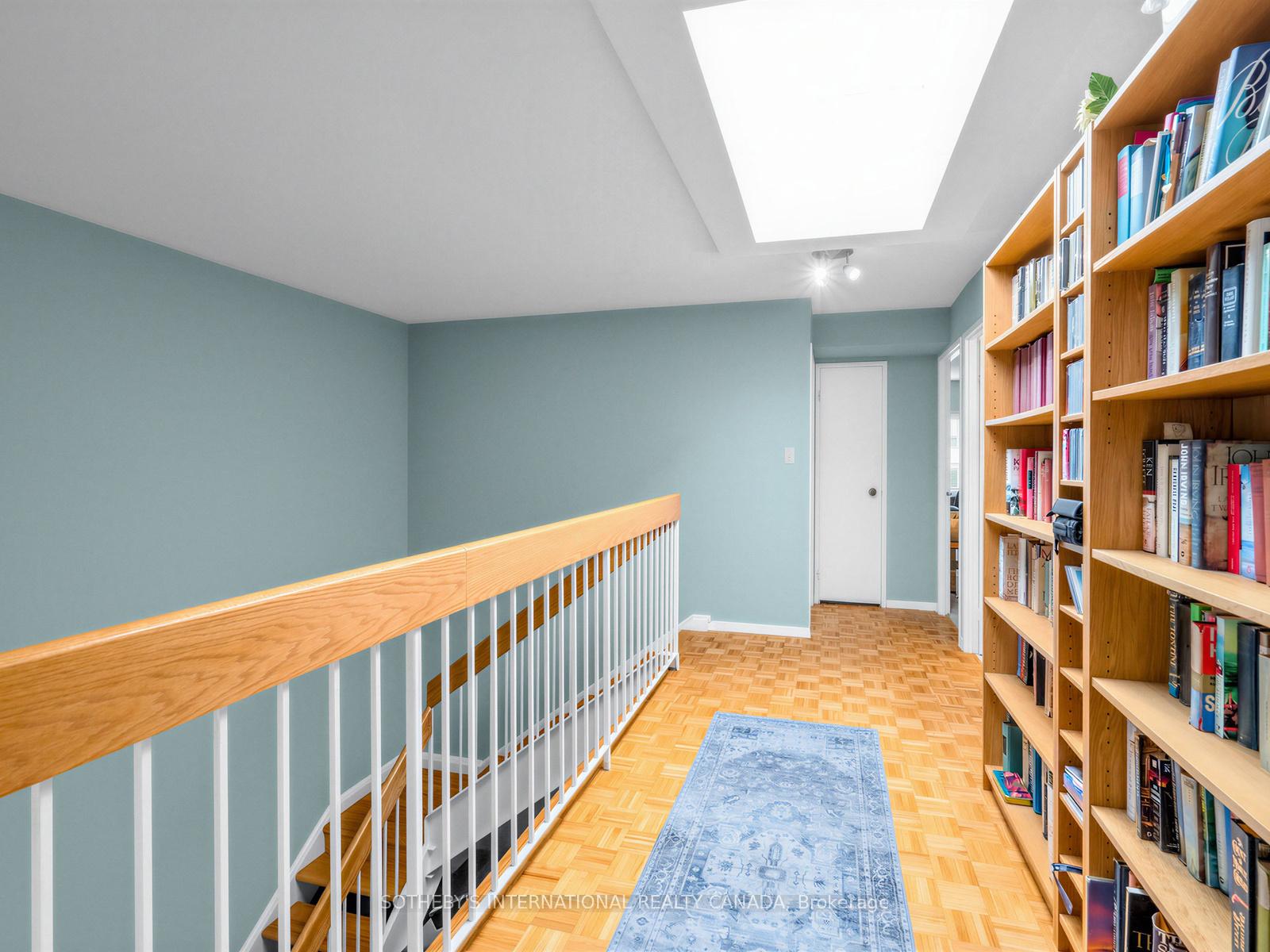 188 Spadina Avenue Th. 2