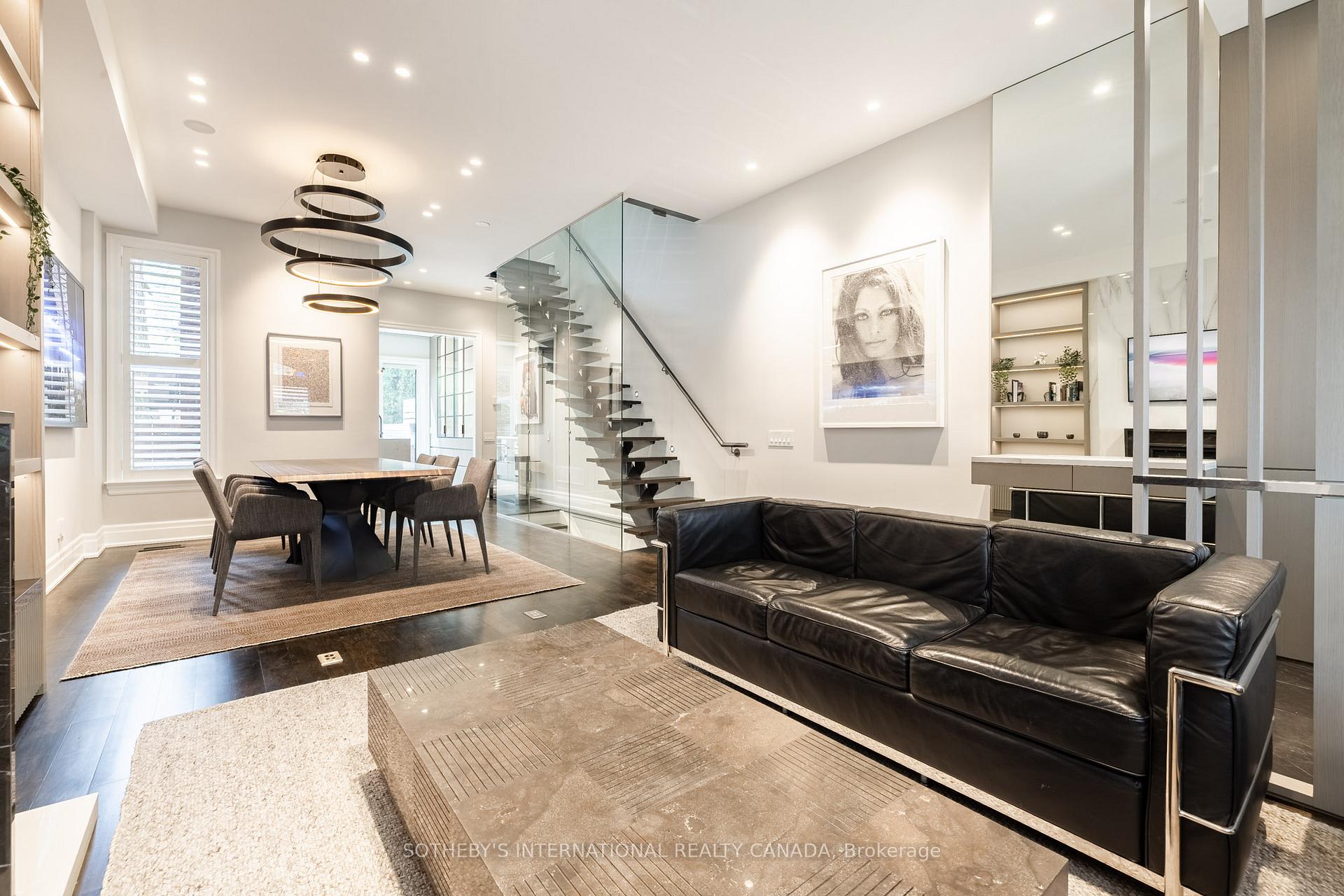33 Tranby Avenue