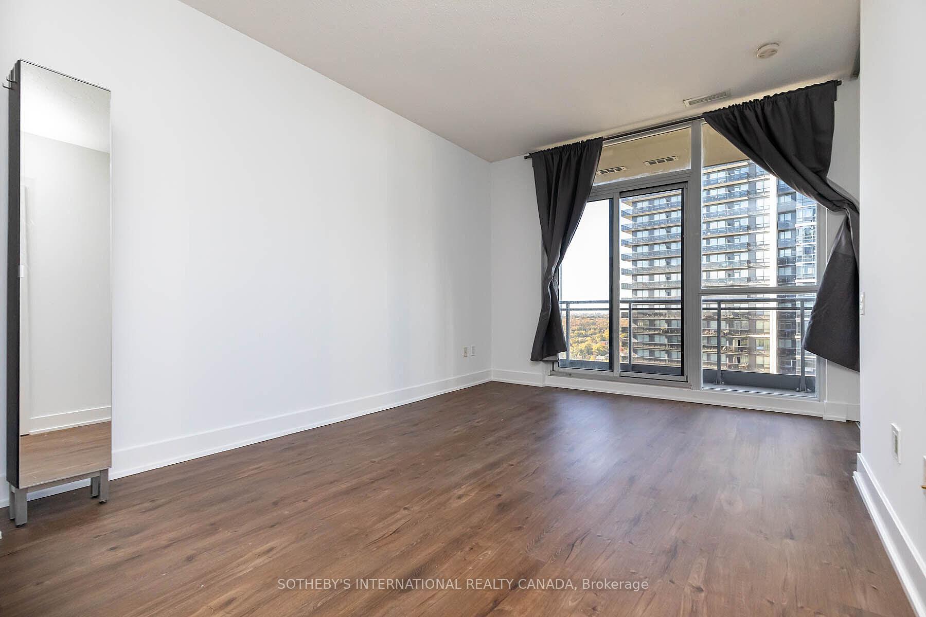 23 Sheppard Avenue E 2612