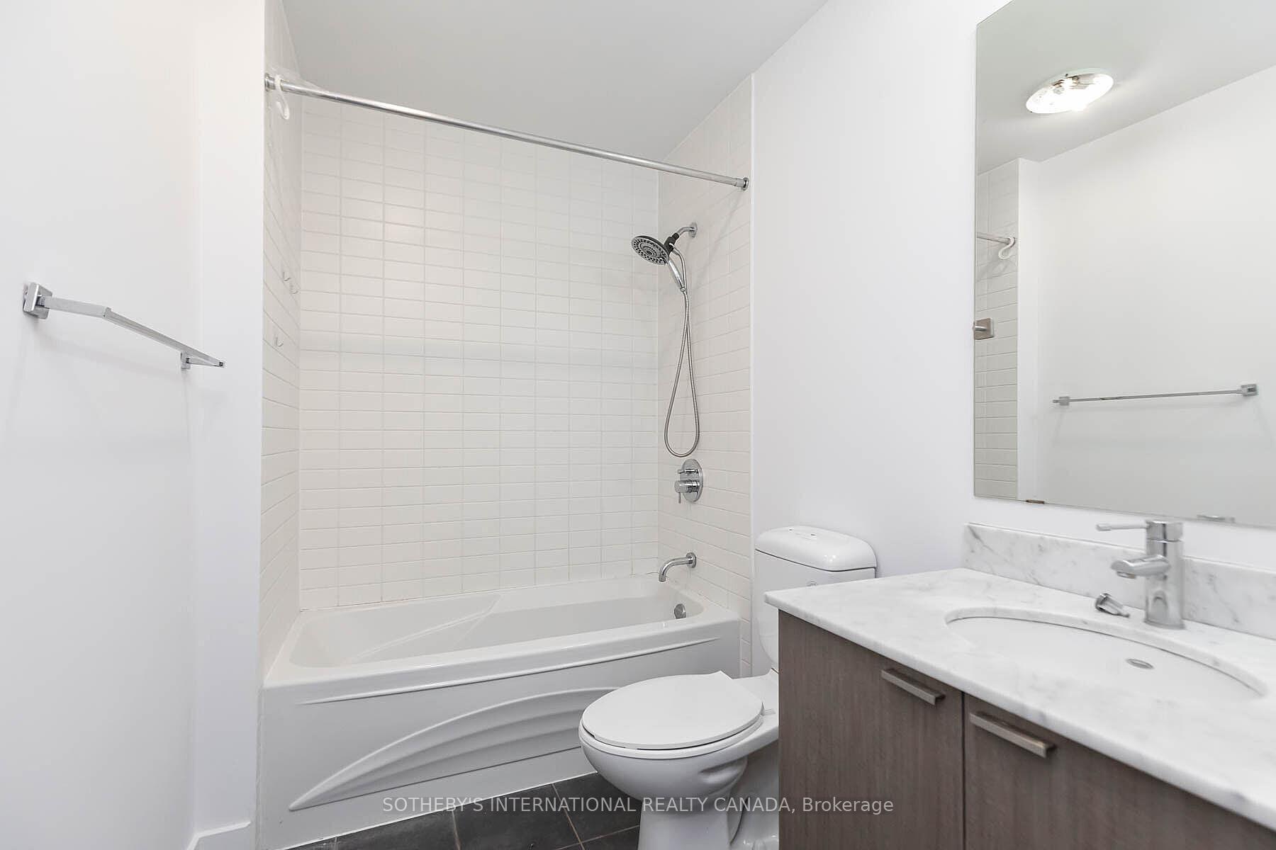 23 Sheppard Avenue E 2612