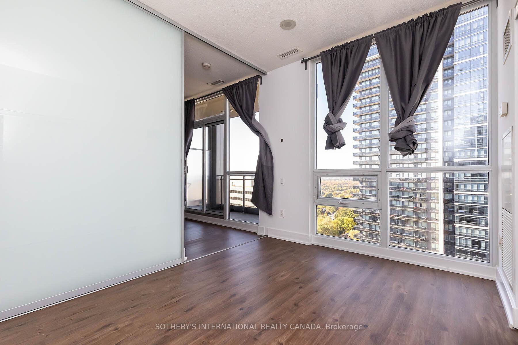 23 Sheppard Avenue E 2612