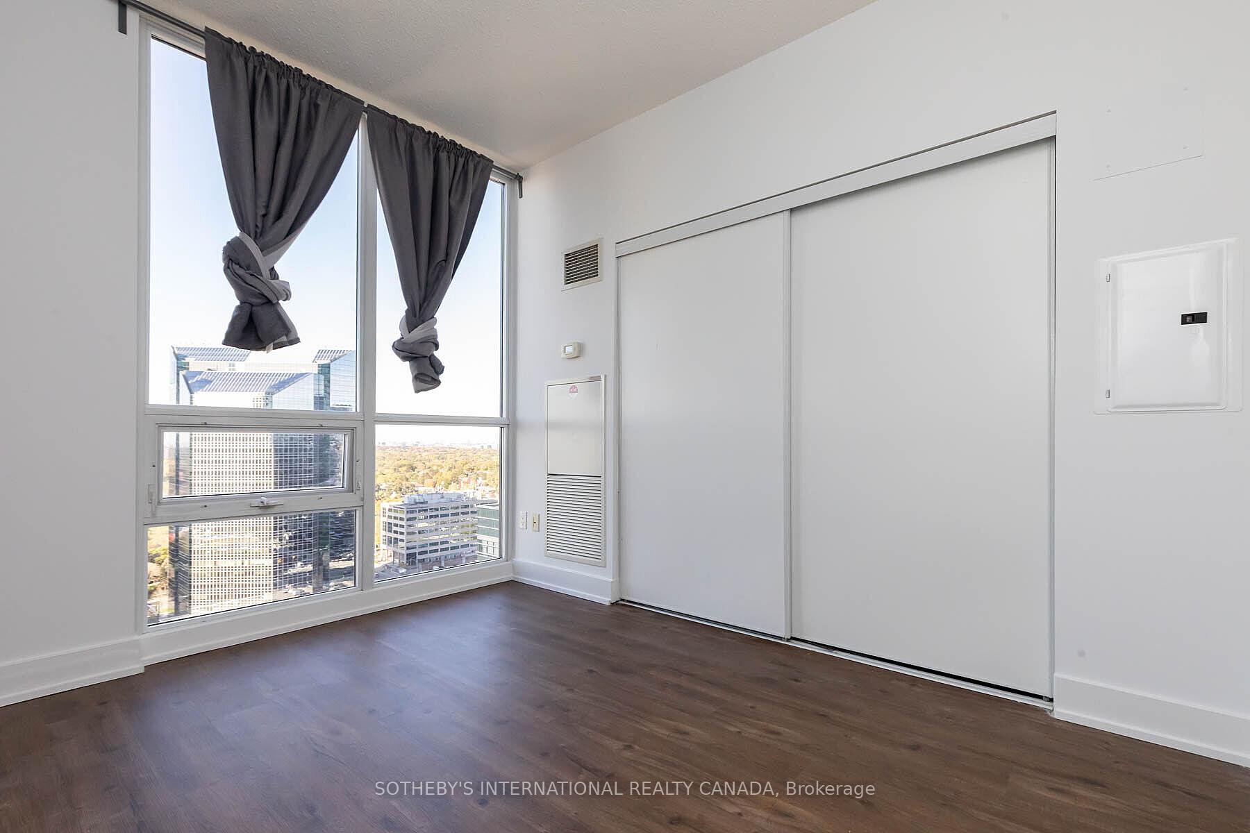 23 Sheppard Avenue E 2612