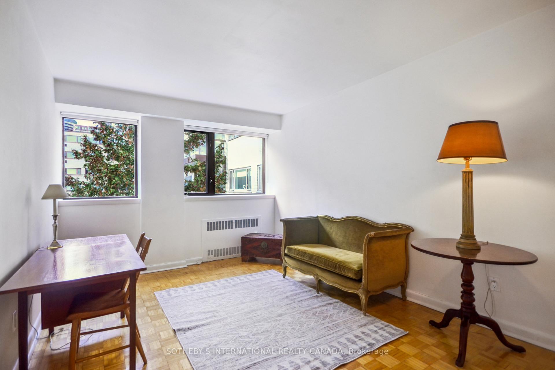 120 Rosedale Valley Road 512