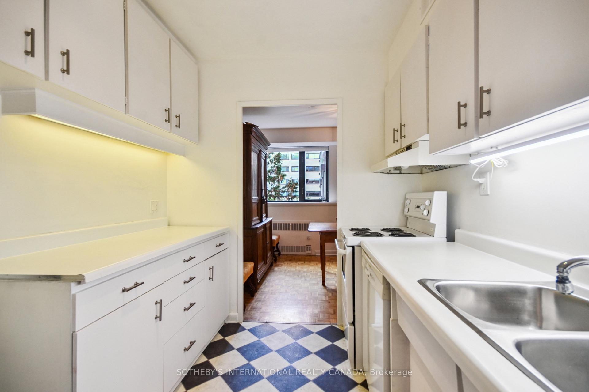 120 Rosedale Valley Road 512
