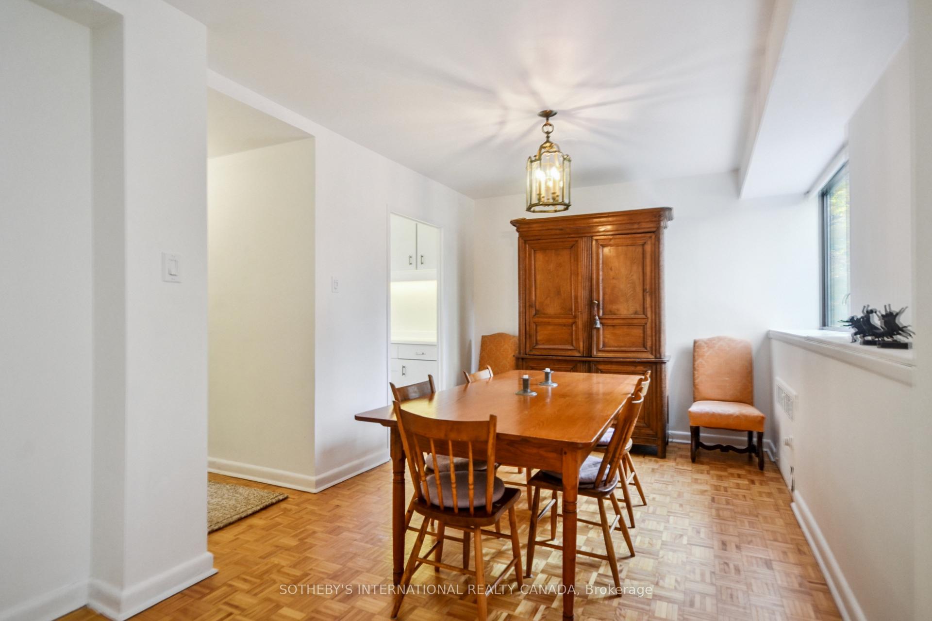 120 Rosedale Valley Road 512