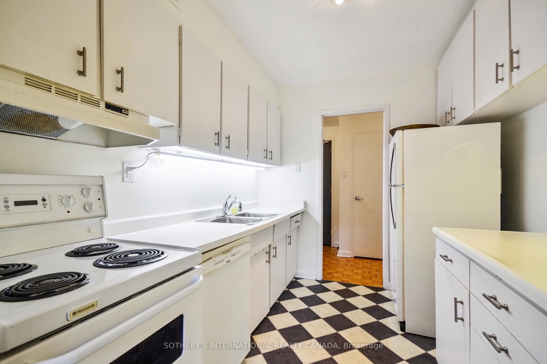 120 Rosedale Valley Road 512